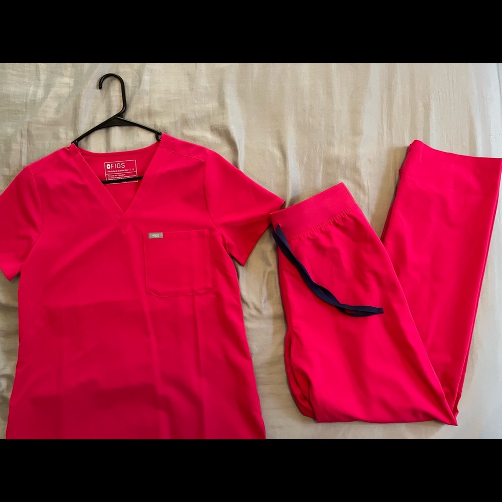 FIGS ULTA ROSE SET size small catarina and medium HW livingstons